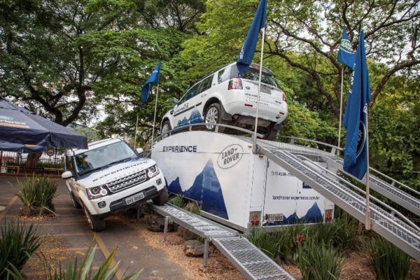 Land Rover monta test drive off-road no Shopping Morumbi