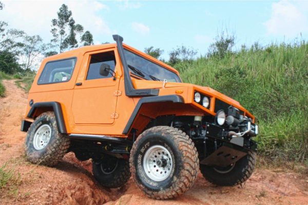 Jipe Engesa EE-12: um 4×4 brasileiro, tinindo e trincando!